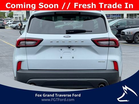 Used 2025 Ford Escape ST-Line Select AWD/4WD image 38