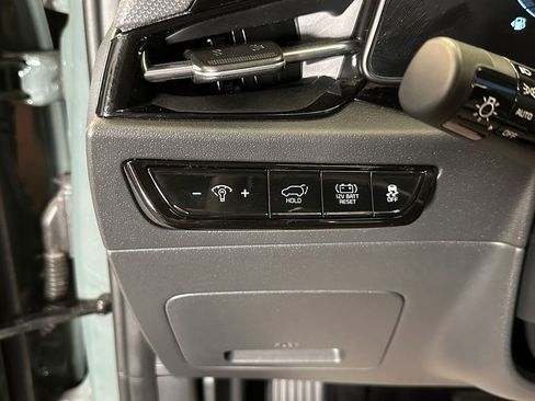 Used 2024 Kia Niro FWD image 18