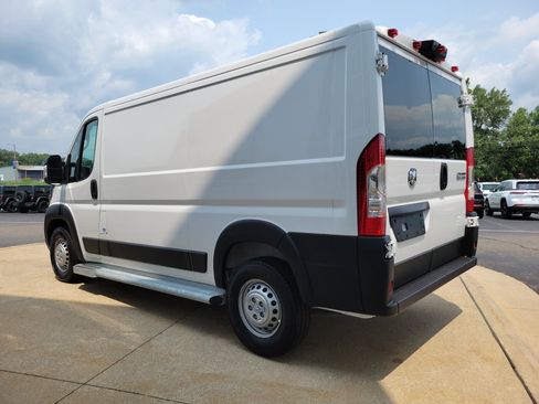 Used 2025 RAM ProMaster 2500 w/ U-Haul Equipment Group FWD image 3
