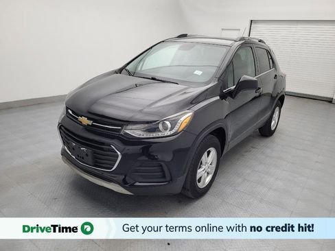 Used 2017 Chevrolet Trax LT w/ Driver Confidence Package image 1