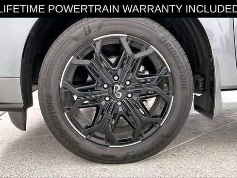 Certified 2026 INFINITI QX80 4WD image 12