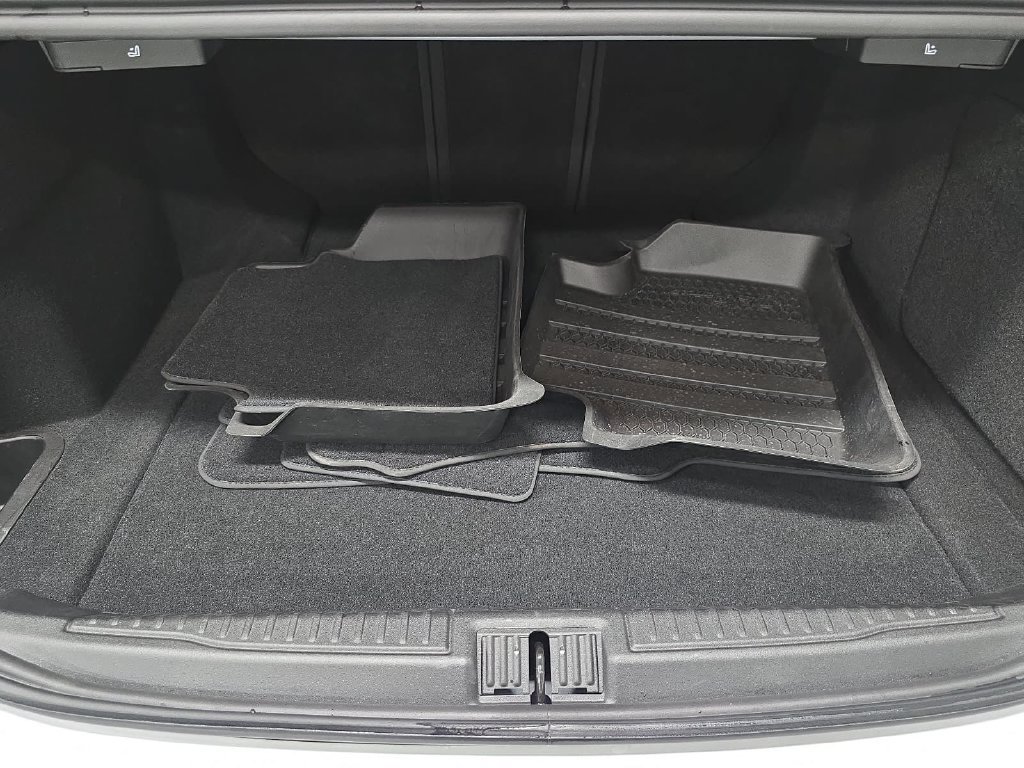 Used 2019 Alfa Romeo Giulia AWD image 29