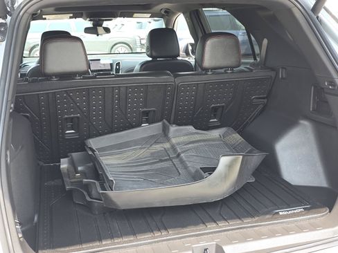 Used 2023 Chevrolet Equinox RS w/ RS Leather Package FWD image 21