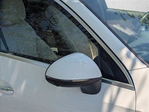 Used 2023 Mercedes-Benz GLC 300 4MATIC image 19