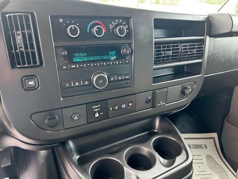 Used 2019 Chevrolet Express 2500 w/ Driver Convenience Package RWD image 21