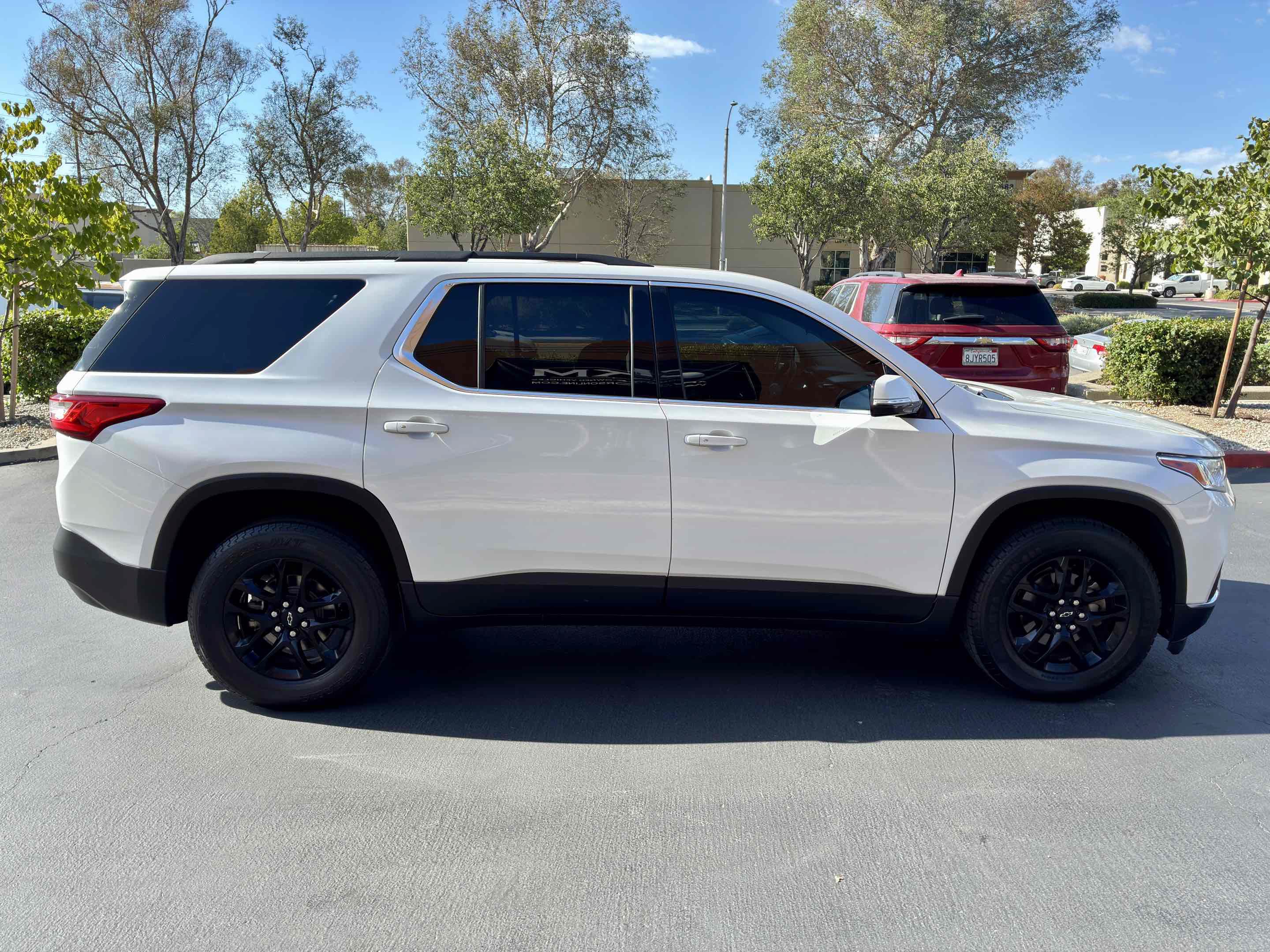 Used 2019 Chevrolet Traverse LT FWD image 7