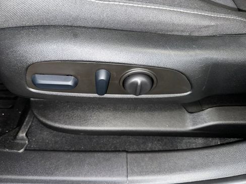 Certified 2023 Chevrolet Blazer LT w/ Convenience Package image 3