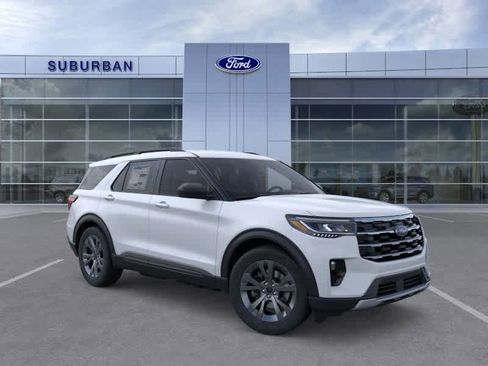 New 2026 Ford Explorer Active w/ Active Comfort Package image 7