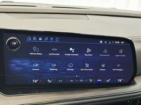 New 2026 Chevrolet Suburban LT w/ Comfort Package image 17