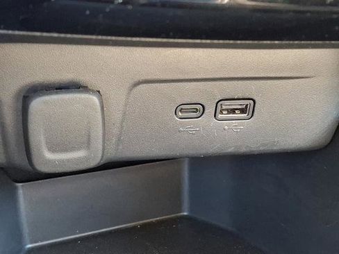 Used 2024 Chevrolet Trax LT image 23