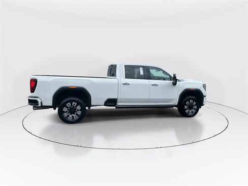 Used 2024 GMC Sierra 3500 Denali w/ Denali Reserve Package image 10
