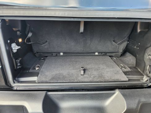 Used 2018 Jeep Wrangler Sport AWD/4WD image 39