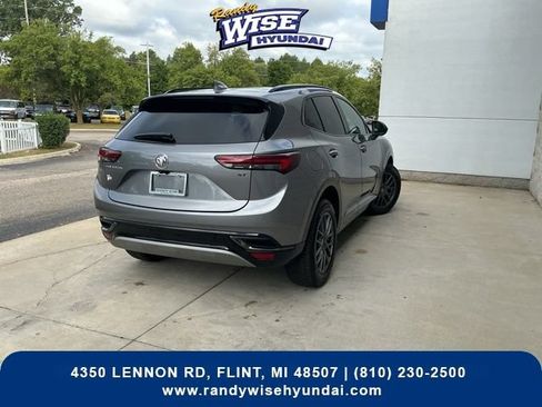 Used 2022 Buick Envision Essence w/ Technology Package I FWD image 8