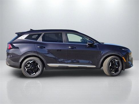 New 2026 Kia Sportage EX image 4