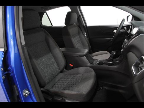 Certified 2024 Chevrolet Equinox LT FWD image 17