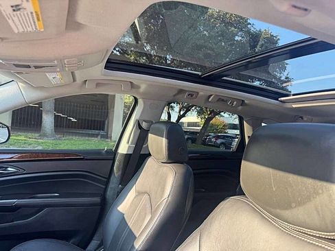 Used 2012 Cadillac SRX Luxury image 21