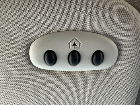 Used 2024 Ford Edge Titanium image 30