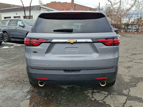 Used 2024 Chevrolet Traverse LT image 7