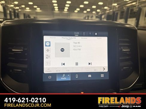 New 2026 RAM 1500 4x4 Crew Cab image 16