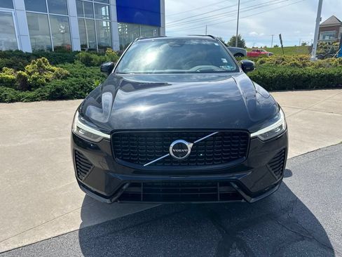 Used 2025 Volvo XC60 B5 Ultra w/ Protection Package Premier AWD/4WD image 2