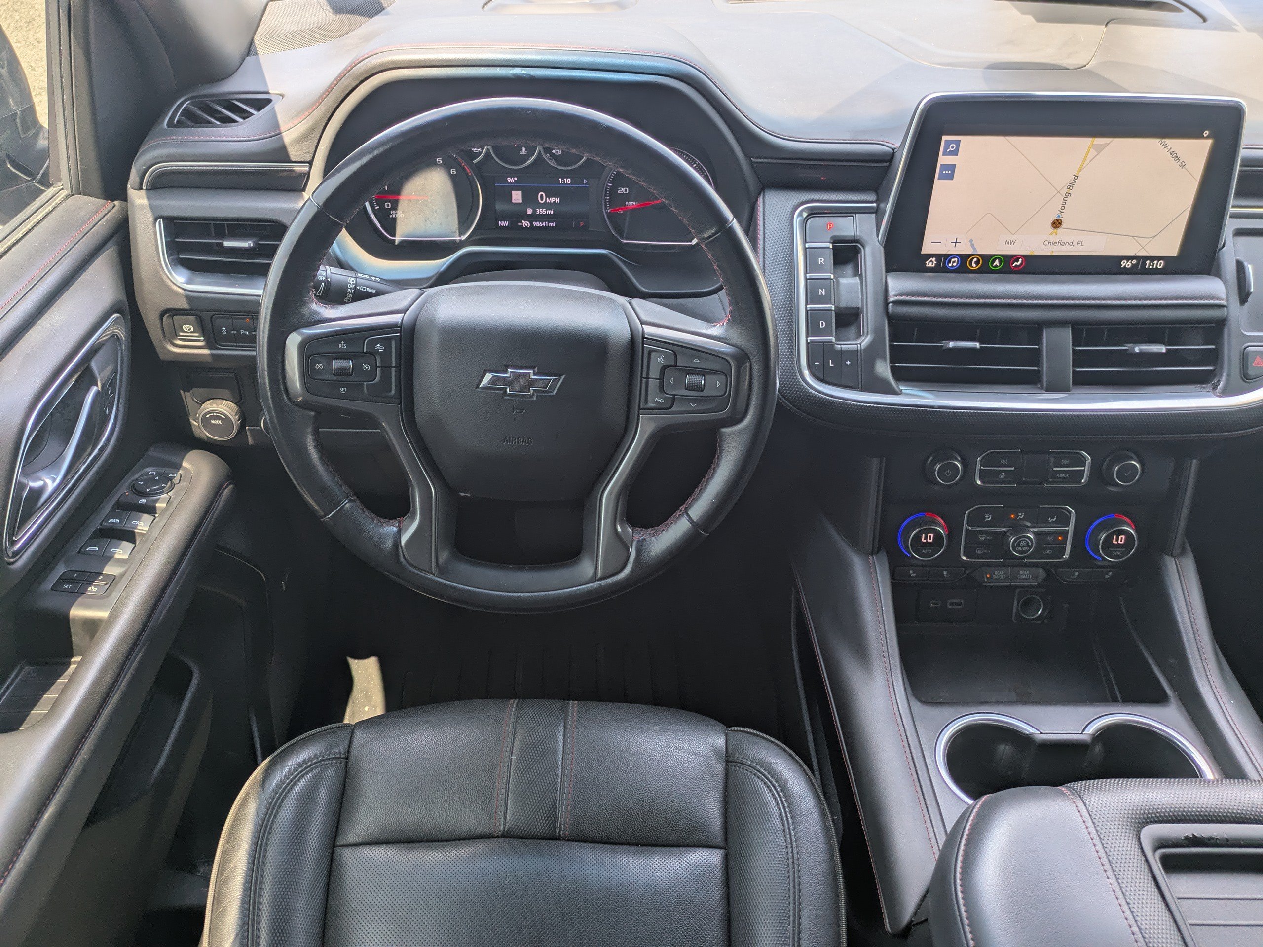 Used 2021 Chevrolet Suburban RST w/ Rear Media and Nav Package RWD image 17