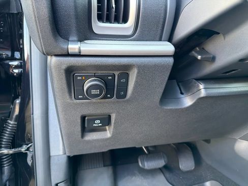 New 2026 Ford Expedition Max Active AWD/4WD image 9