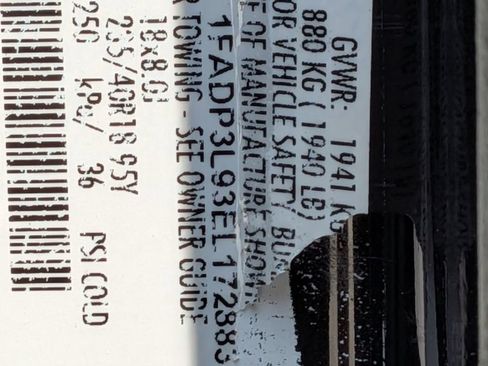Used 2014 Ford Focus ST w/ Equipment Group 202A FWD image 29