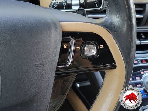 Used 2021 Lincoln Corsair Reserve w/ Equipment Group 201A FWD image 32