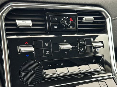 New 2026 Nissan Armada SV image 20