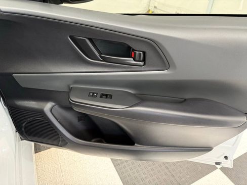 Used 2023 Toyota Prius LE FWD image 22