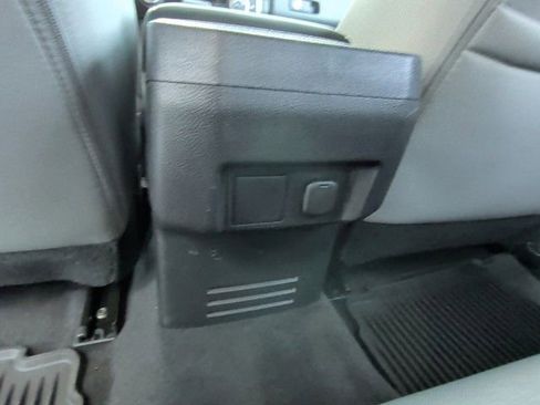 Used 2025 Toyota Tacoma SR5 image 11