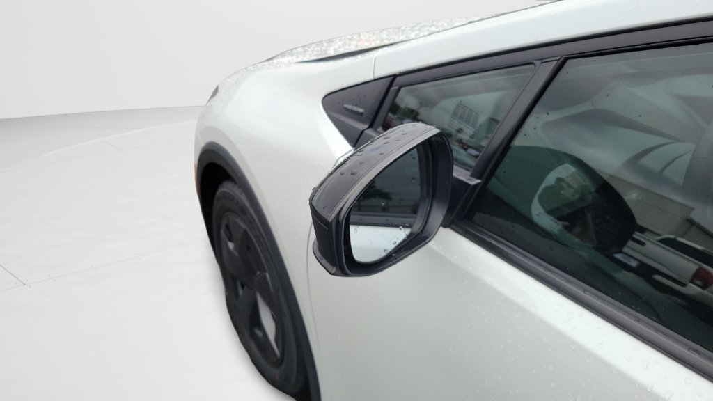 Used 2024 Toyota Prius LE FWD image 26
