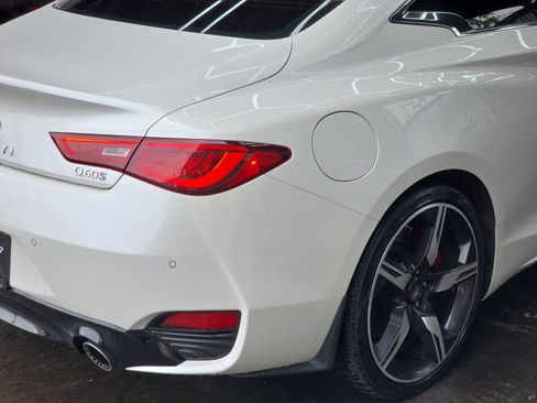 Used 2018 INFINITI Q60 Red Sport 400 w/ Pro Active Package image 19