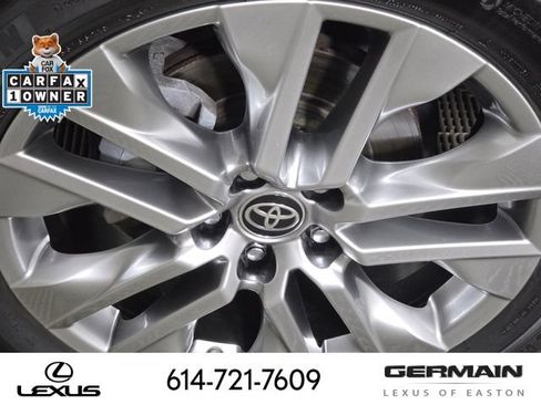 Used 2019 Toyota RAV4 Limited w/ Cold Weather Package AWD/4WD image 12