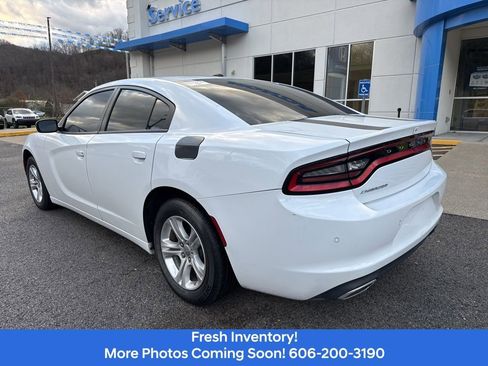 Used 2022 Dodge Charger SXT image 8