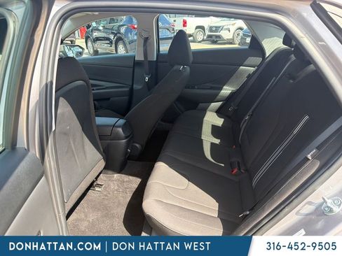 Used 2025 Hyundai Elantra SEL FWD image 8