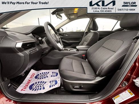 Used 2025 Nissan Altima 2.5 SV FWD image 8