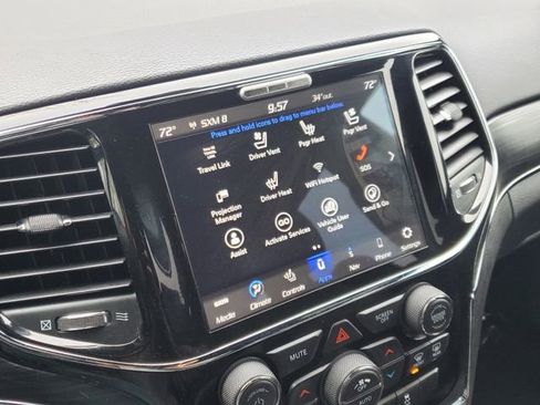 Used 2020 Jeep Grand Cherokee Limited w/ Luxury Group II image 33