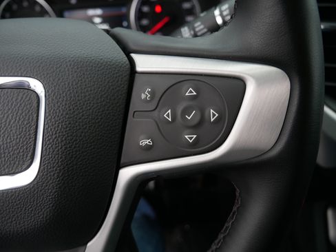 Used 2023 GMC Acadia SLT w/ LPO, Floor Liner Package image 29