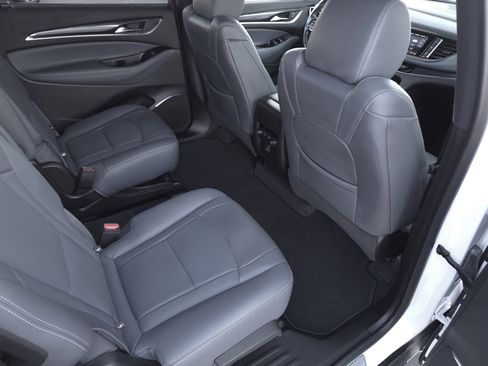 Used 2023 Buick Enclave Essence w/ Sport Touring Edition image 38