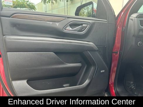 Used 2023 Chevrolet Suburban Premier w/ Advanced Technology Package AWD/4WD image 15