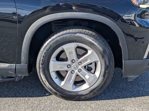 Used 2023 Honda Pilot LX image 11