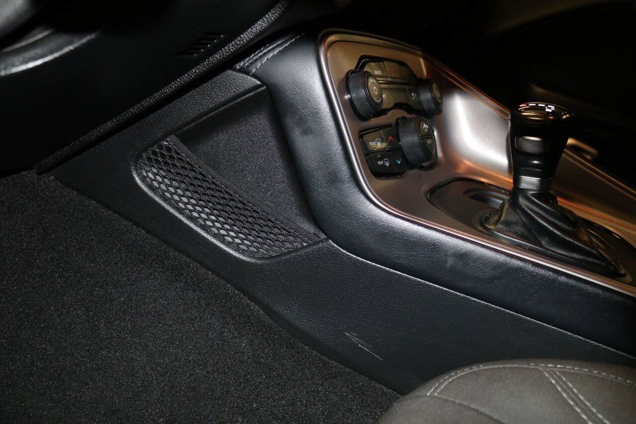 Used 2023 Dodge Challenger SXT RWD image 56