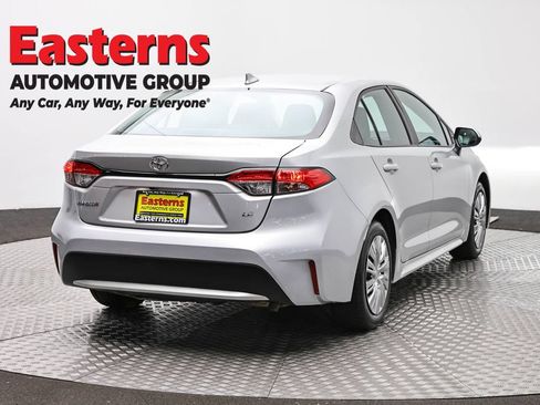Used 2022 Toyota Corolla LE FWD image 5
