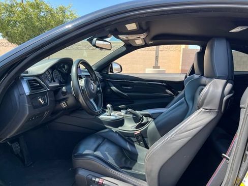 Used 2020 BMW M4 Coupe w/ Competition Package RWD image 9