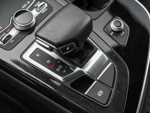 Used 2019 Audi Q7 3.0T Premium Plus image 11