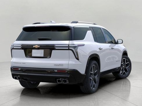 New 2026 Chevrolet Traverse High Country w/ LPO, Floor Liner Package AWD/4WD image 4