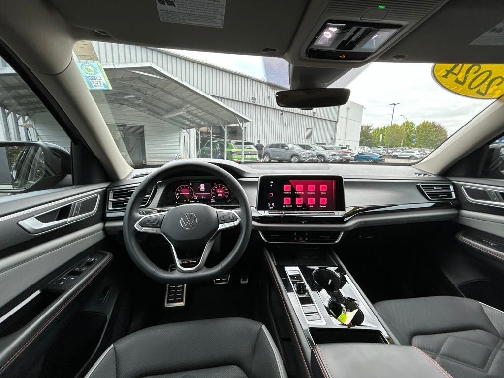 Certified 2024 Volkswagen Atlas Peak Edition SE AWD/4WD image 15