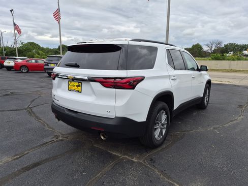 Used 2022 Chevrolet Traverse LT AWD/4WD image 8