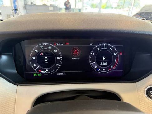 Used 2019 Land Rover Range Rover Velar R-Dynamic SE AWD/4WD image 12